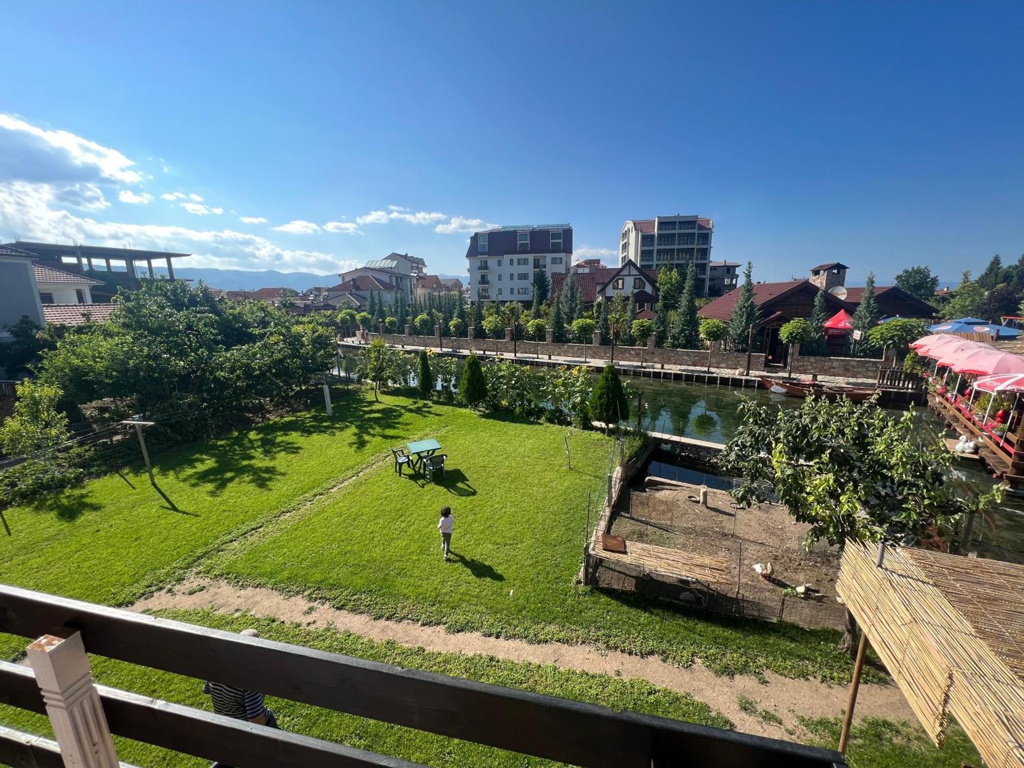 Vila Ndrio Tushemisht Exterior foto